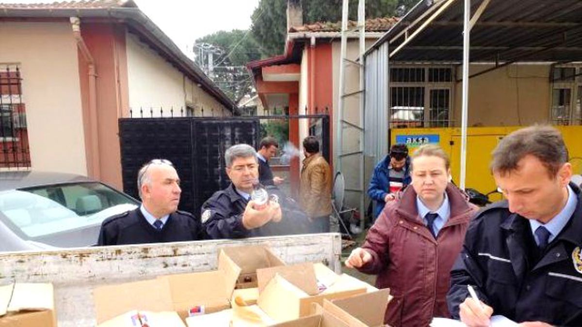 Havran\'da 18 Koli Sahte İçki Ele Geçirildi