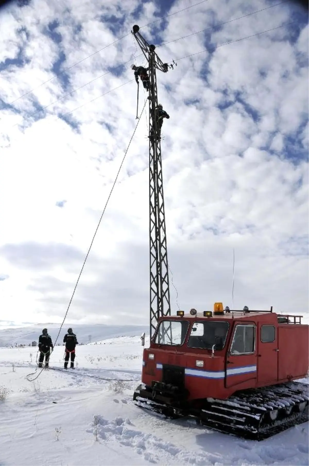 Hedefleri Elektrik Kesintisini En Kısa Sürede Gidermek