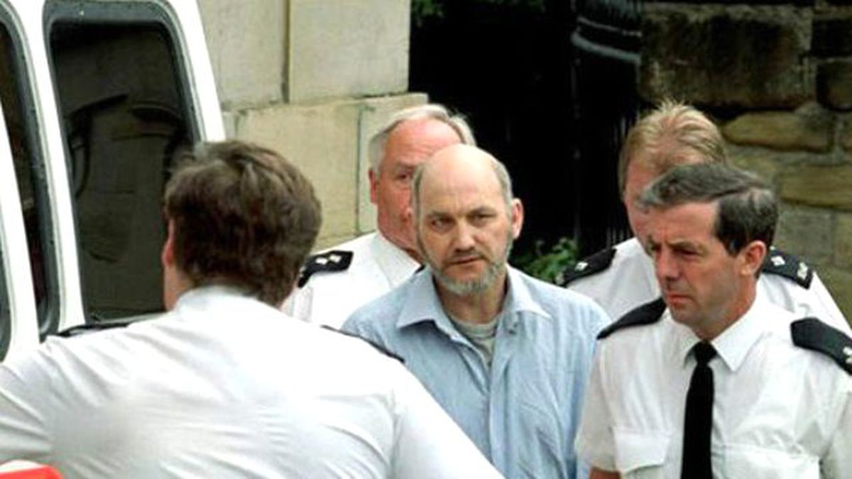 İngiliz Adam, 16 Çocuğu Öldürdü