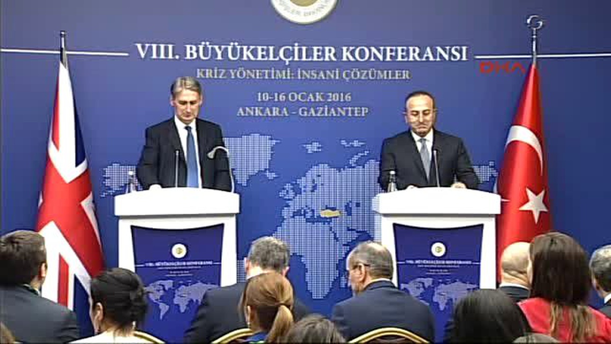 İngiltere Dışişleri Bakanı Hammond Saldırılar Deaş\'la Nasıl Mücadele Edilebileceği Konusunda...