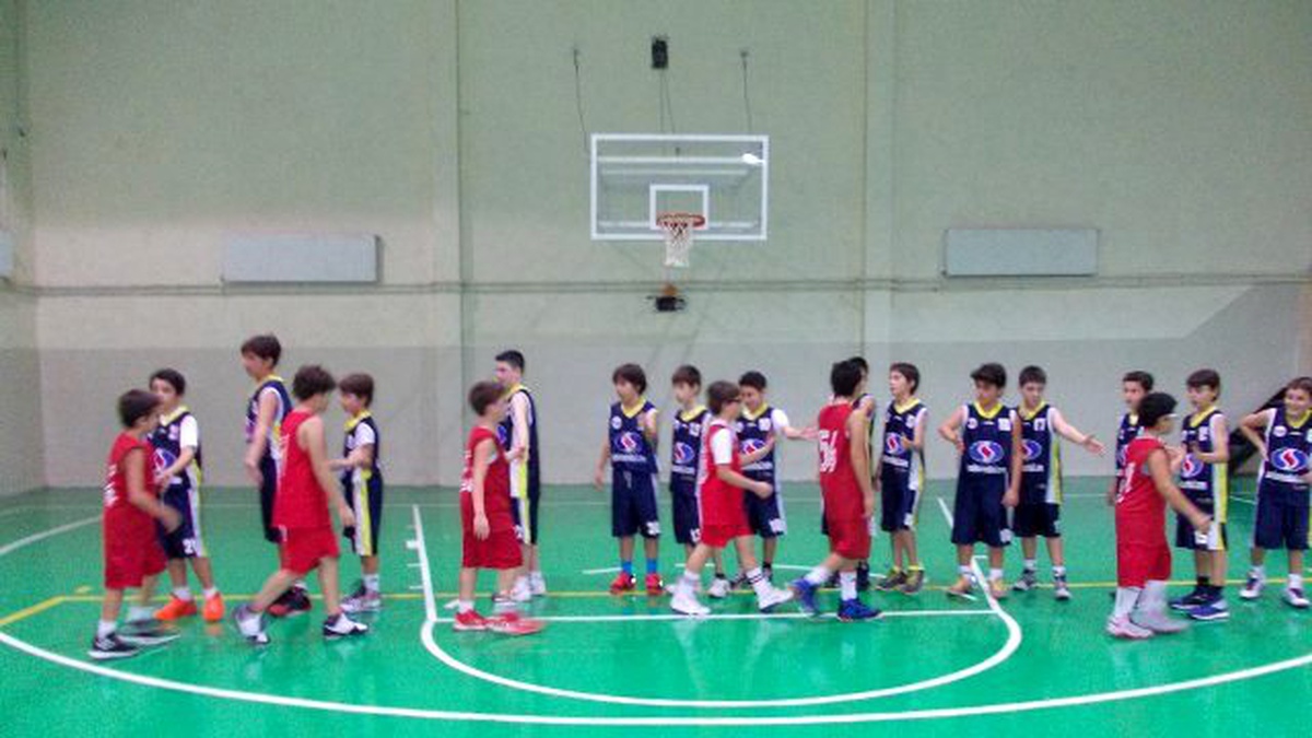 Minikler Basketbol Şampiyonası Batmandan Elazığ\'a Alındı