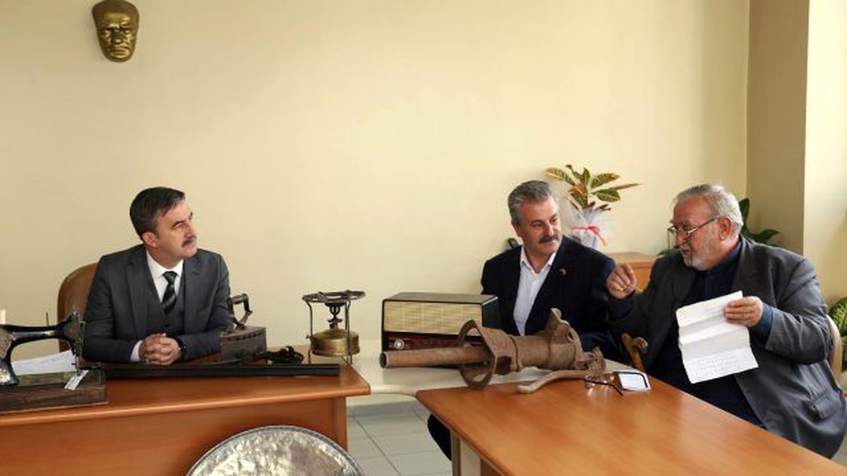 Müzeye İlk Bağış Bosna Hersek Türkleri Derneği\'nden