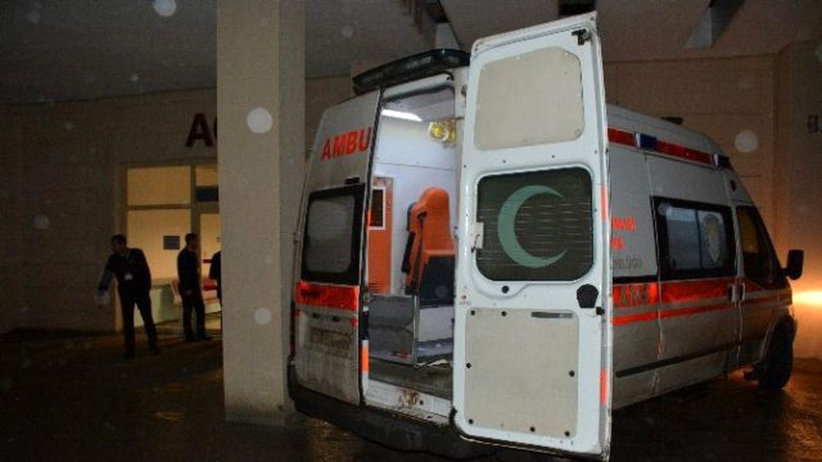 Öğrenci Servisi Devrildi: 1 Ölü, 14 Yaralı