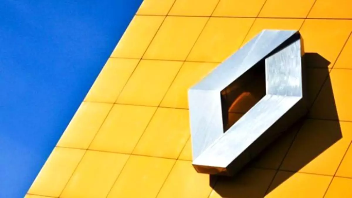Renault'a Müfettiş Baskını