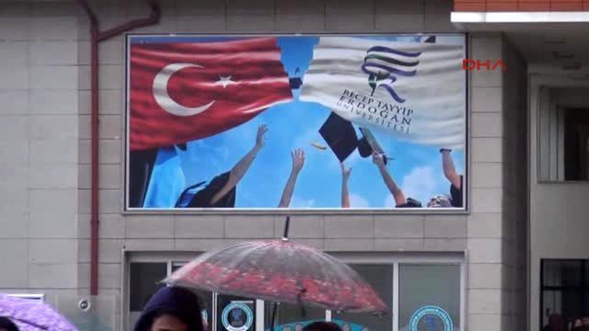 Rize Rteü?deki Suriyeli ve Yemenli Öğrenciler İslam Coğrafyasındaki Olayları Protesto Etti