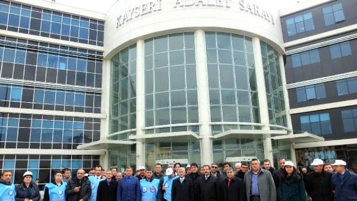 Sendikacılar Kavga Etti