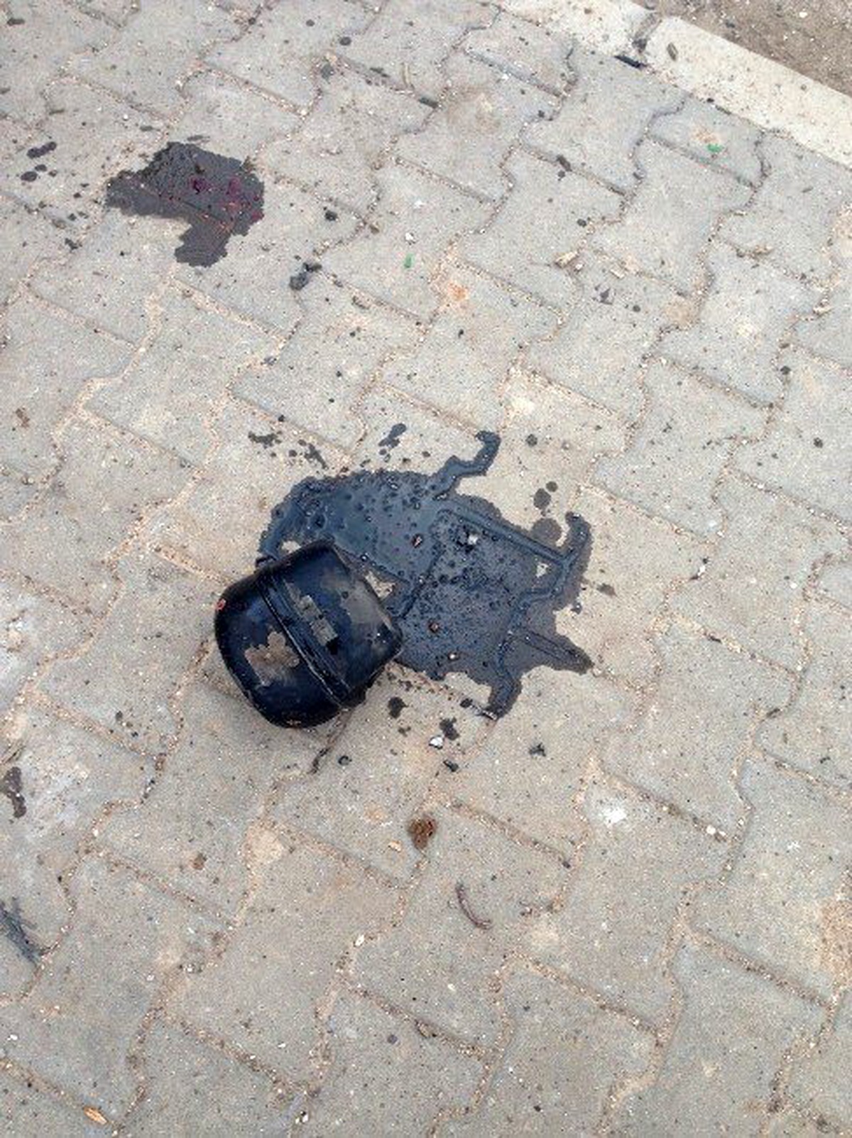 Teröristlerin Bombası Ellerinde Patladı: 3 Yaralı