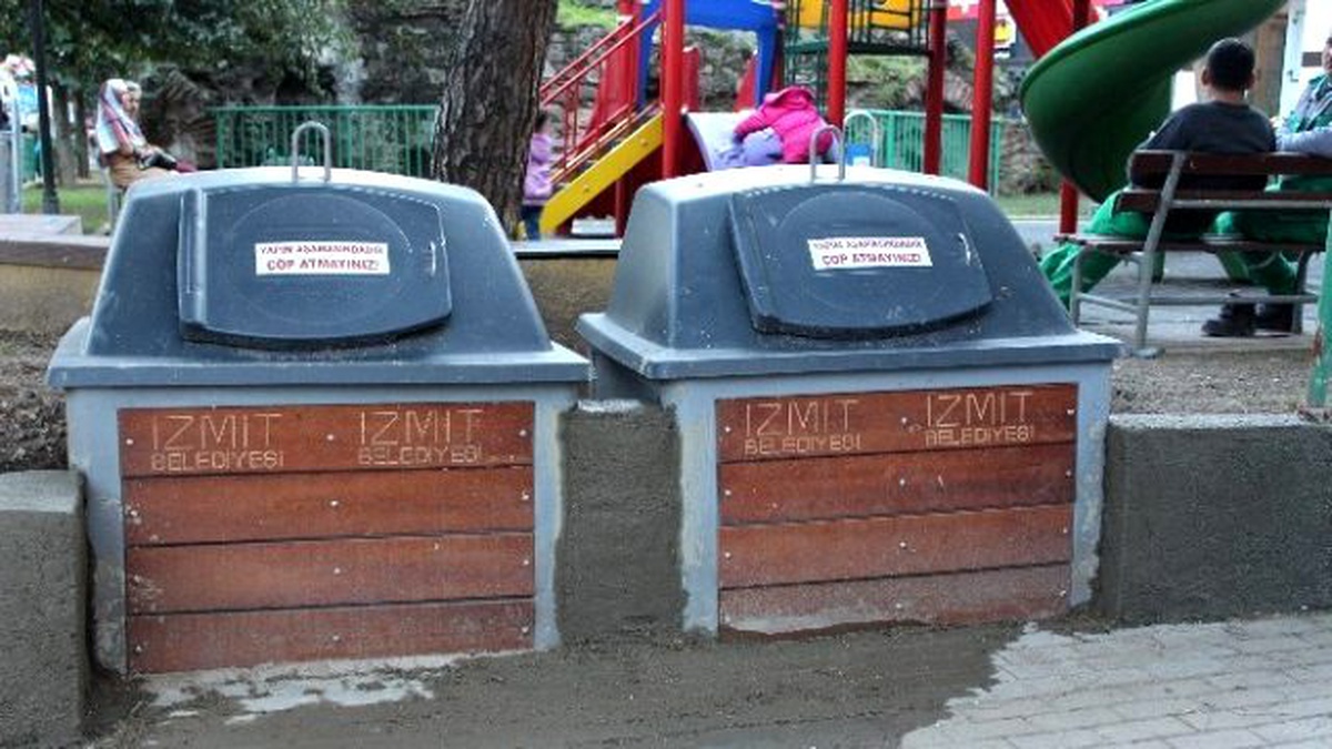 Yeraltı Konteynerleri Tamamlanmak Üzere