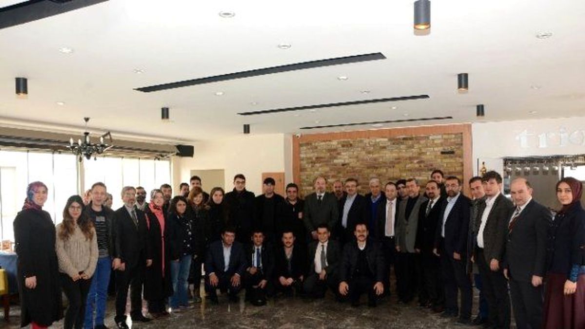 AK Parti Afyonkarahisar İl Başkanı Yurdunuseven, Gazetecilerle Bir Araya Geldi