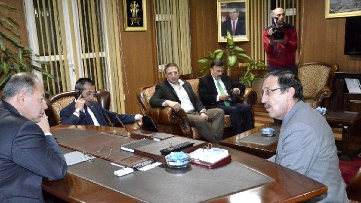 Akdağ, Palandöken Belediyesini Ziyaret Etti….