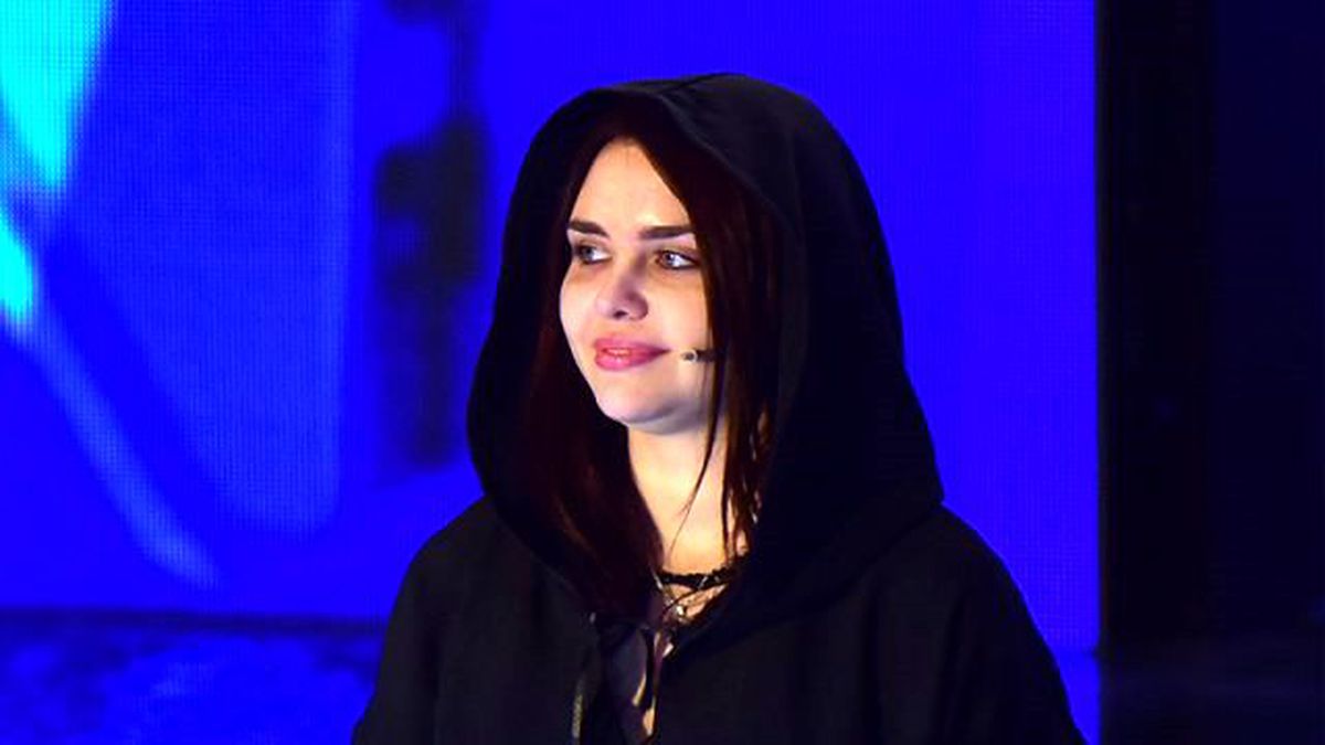 Anna Zhemchenko\'nun İllüzyon Gösterisi
