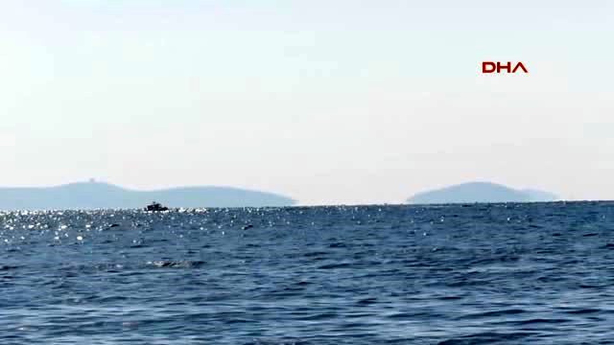Ayvacık\' Ta Mülteci Faciası; 3\'ü Çocuk 4 Ölü,8 Kişi Kurtarıldı