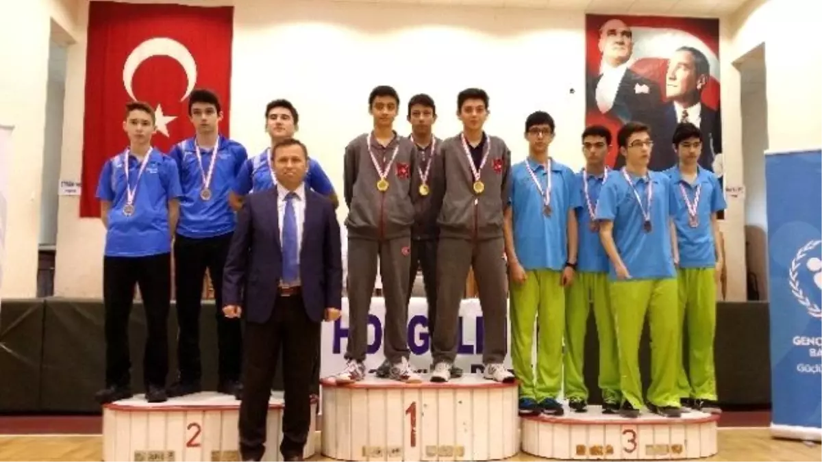 Bahçeşehirli Raketler Bölge Şampiyonu Oldu