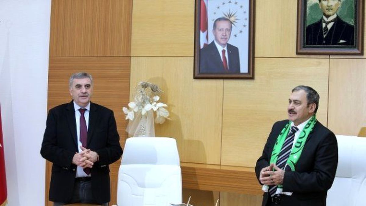 Bakan Eroğlu Sakarya\'ya İki Müjde Verdi