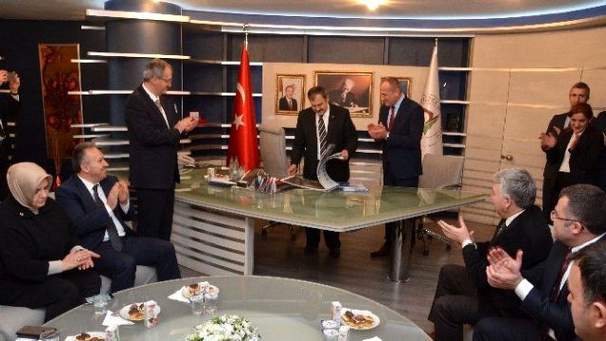 Bakandan Düzce\'ye Müjde Üstüne Müjde