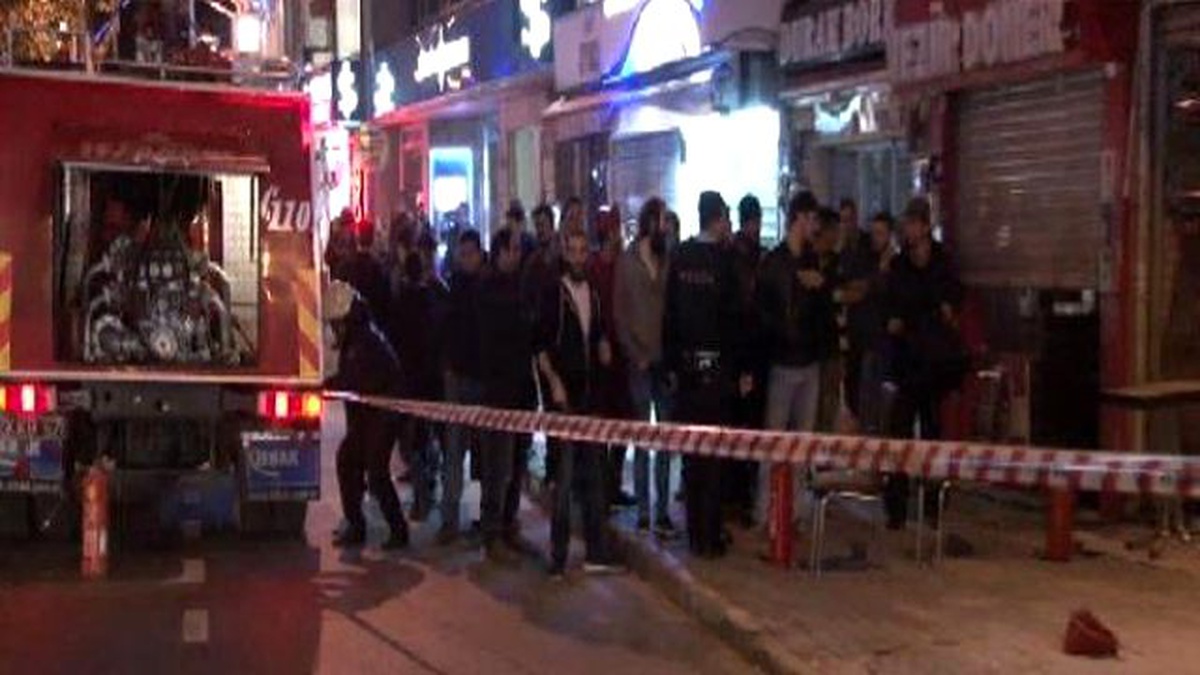 Başbakanlık Ofisi Karşısında Korkutan Yangın