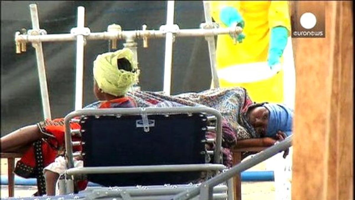 Batı Afrika\'da Ebola Salgını Resmen Sona Erdi