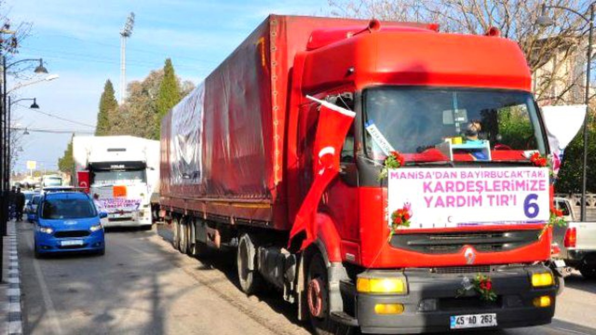 Bayırbucak Türkmenleri\'ne Manisa\'dan 7 Tır Yardım