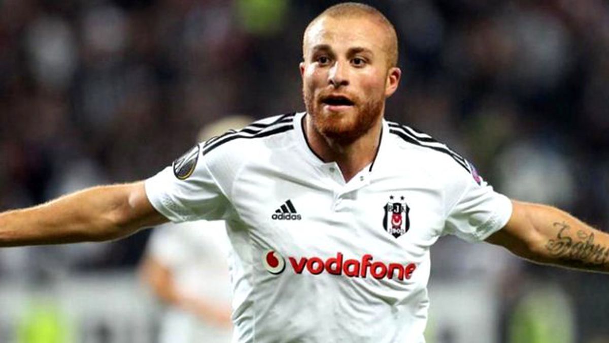 Beşiktaş\'ta Töre Alarmı!