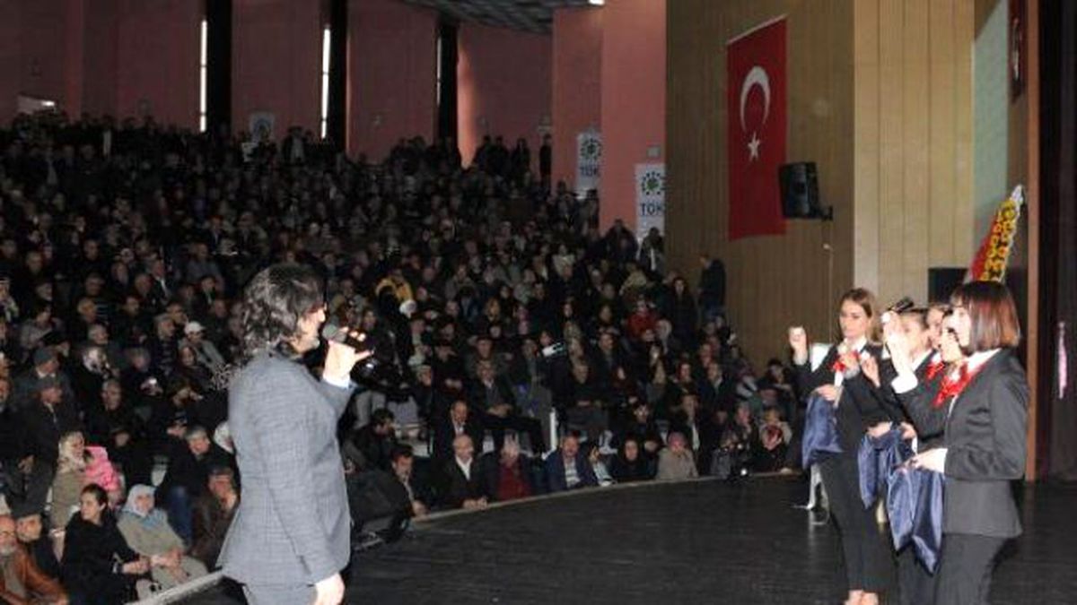 TOKİ Kurasında İzdiham! Bin 200 Ev İçin 13 Bin Kişi Başvurdu