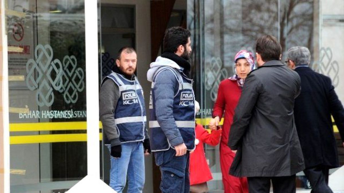 Bursa\'da Özel Bir Hastaneye \'Paralel Yapı\' Operasyonu