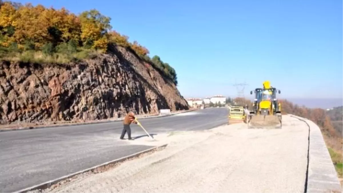 Büyükşehir, Başiskele\'de Cadde Yenileme Çalışması Yaptı