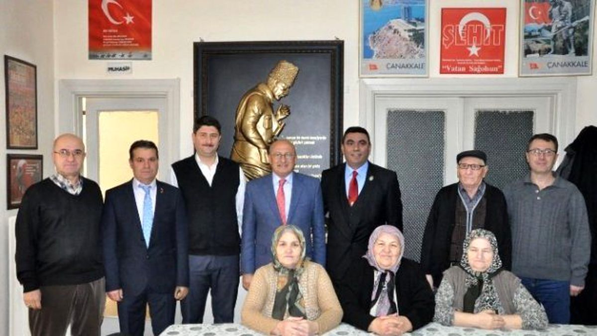 Çakırözer\'den Türkiye Harp Malülü Gaziler, Şehit, Dul ve Yetimleri Derneği Eskişehir Şubesi\'ne...