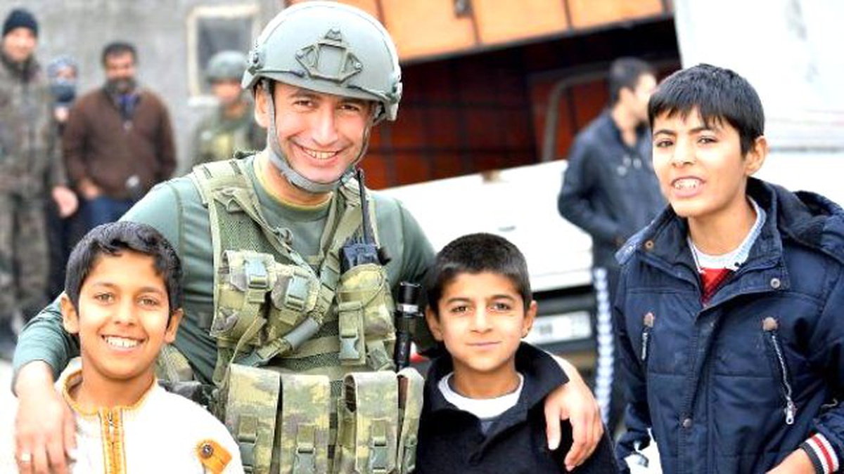 Cizre\'de Çok Sayıda Eyp İmha Edildi, Hendekler Kaldırıldı.
