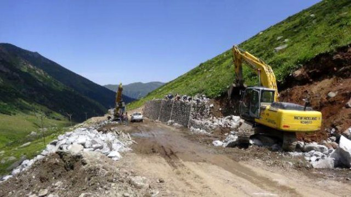 Danıştay, Yeşil Yol\'a ve Hes\'lere \'Dur\' Dedi