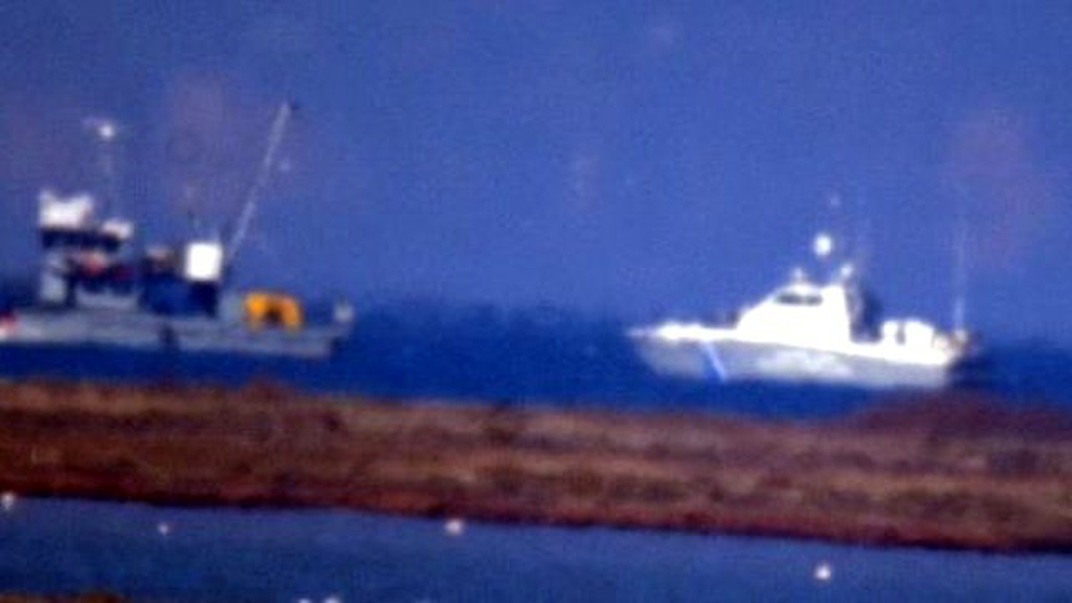 Didim\'de Yunan Sahil Güvenlik Botu Karaya Oturdu (2)