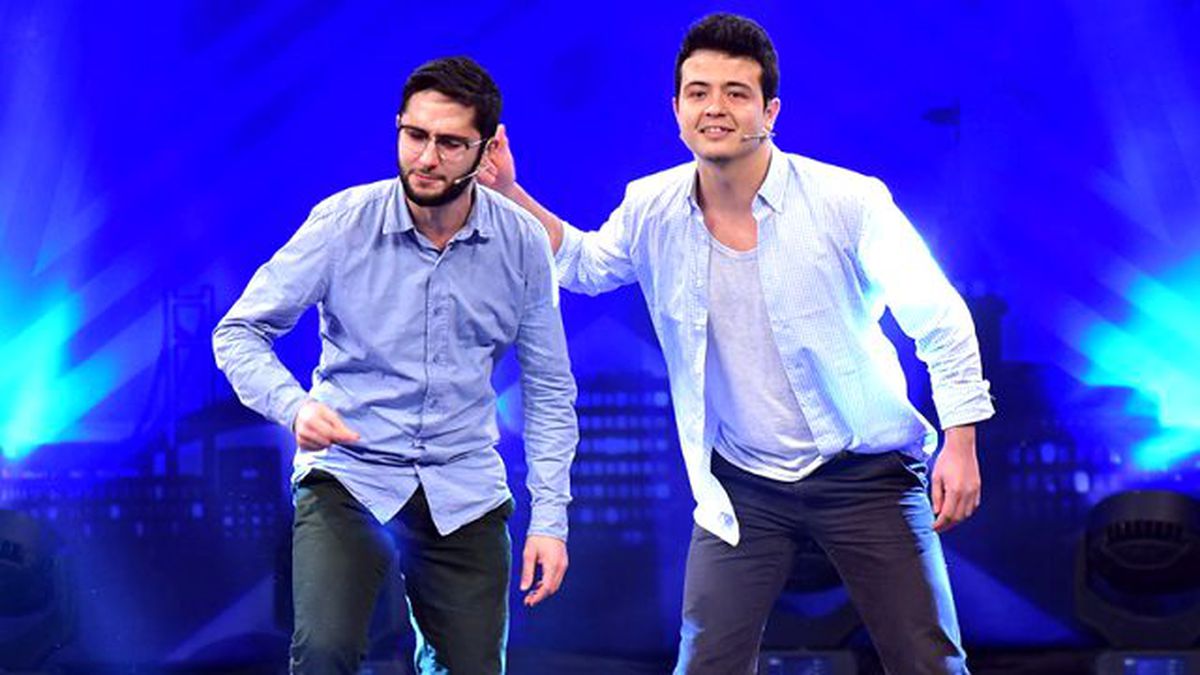 Enes ve Kürşat\'ın Dans Performansı
