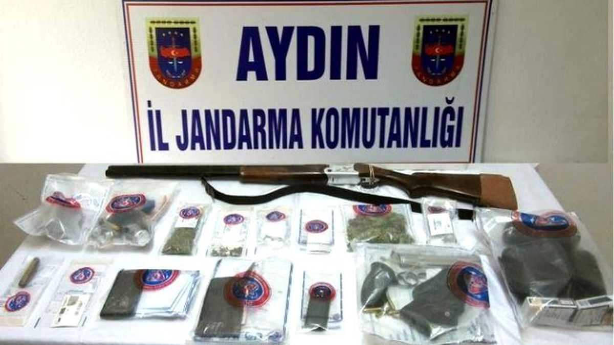 Gaspçının Evinde Uyuşturucu Madde ve Silah Ele Geçirildi