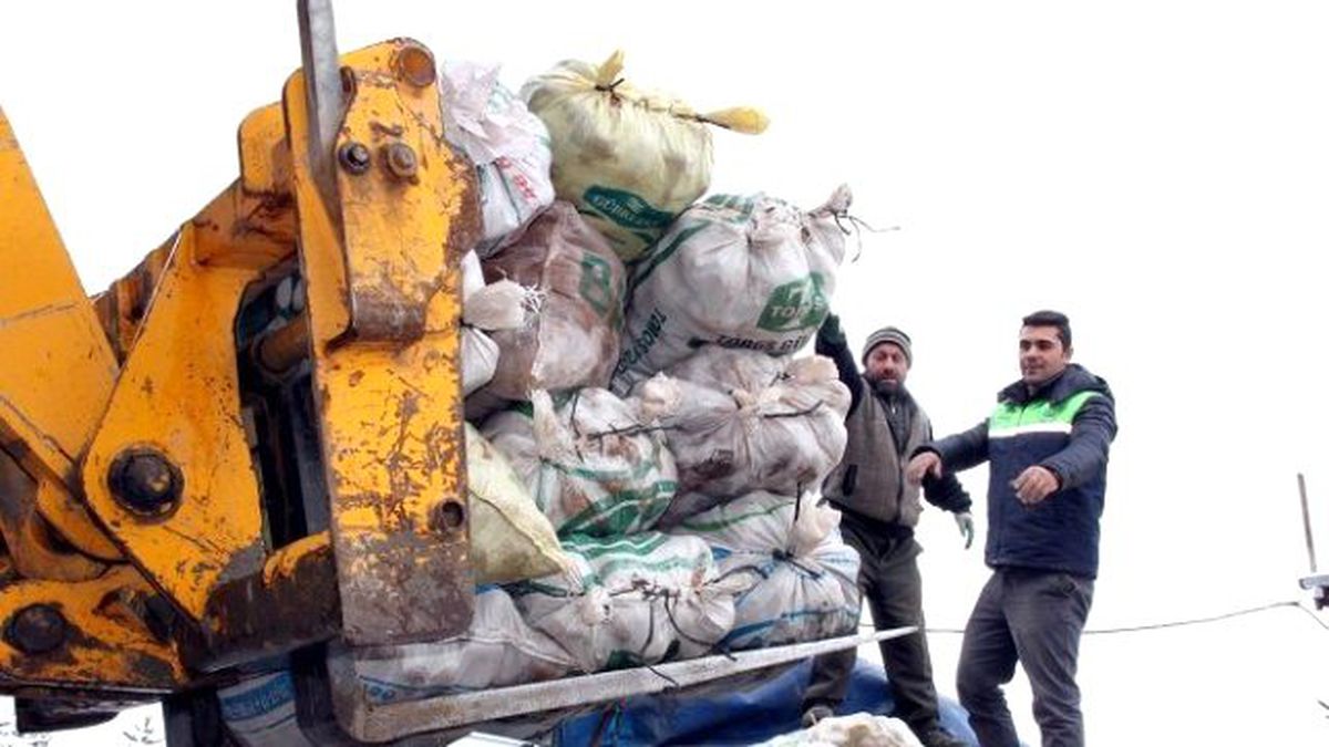 Hayat Ağacı Derneği\'nden Bayırbucak Türkmenleri\'ne Yardım