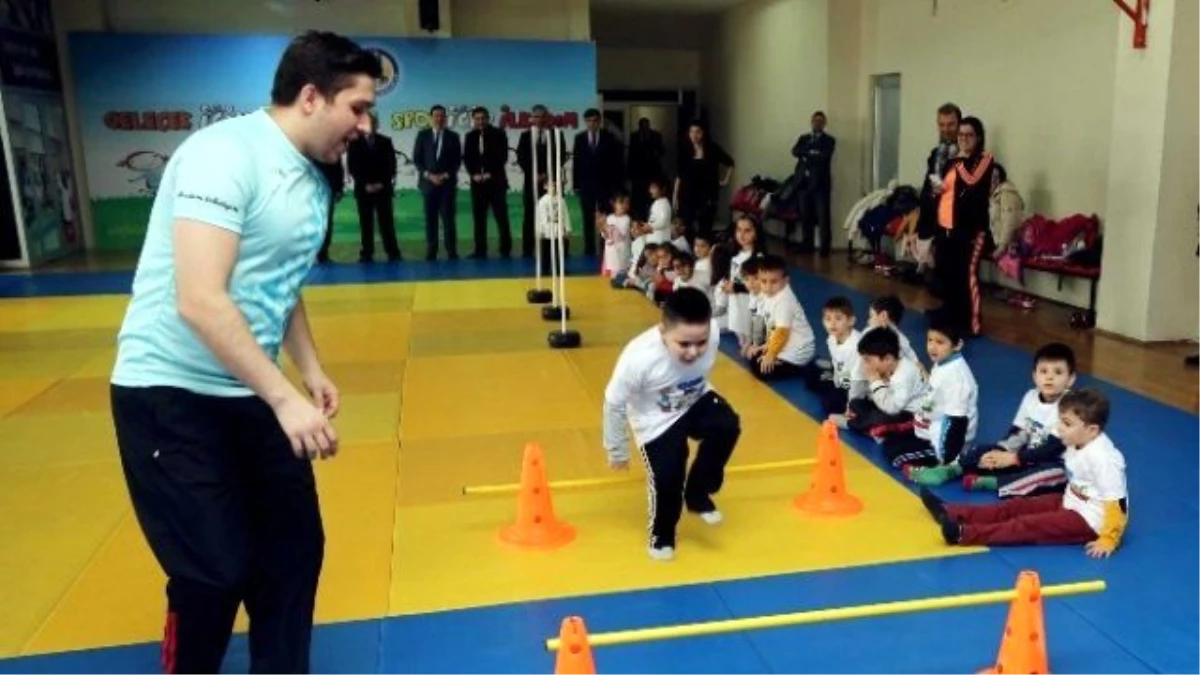 İlkadım Minikleri Sporla Buluşuyor