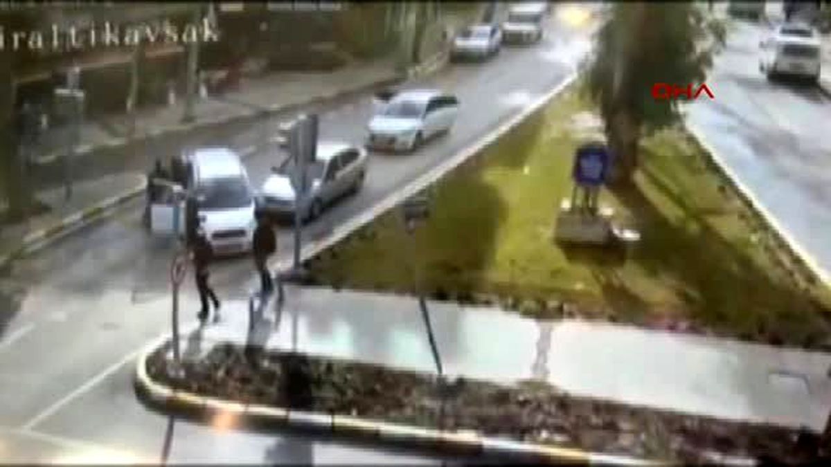 İstanbul\'da Öldürdüler İzmir\'de Yakalandılar