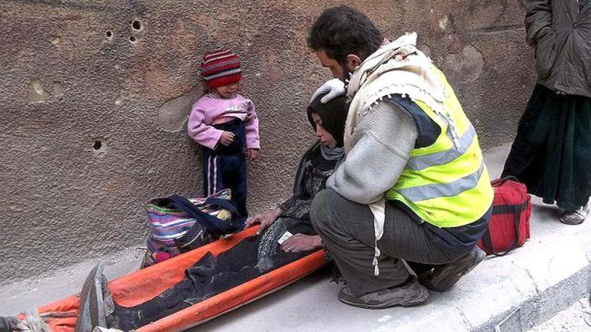 Madaya'da 16 Yaşındaki Genç Yardım Görevlilerinin Gözleri Önünde Öldü