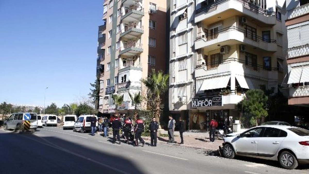 Polisten Kaçan Şüpheli, Ortalığı Birbirine Kattı