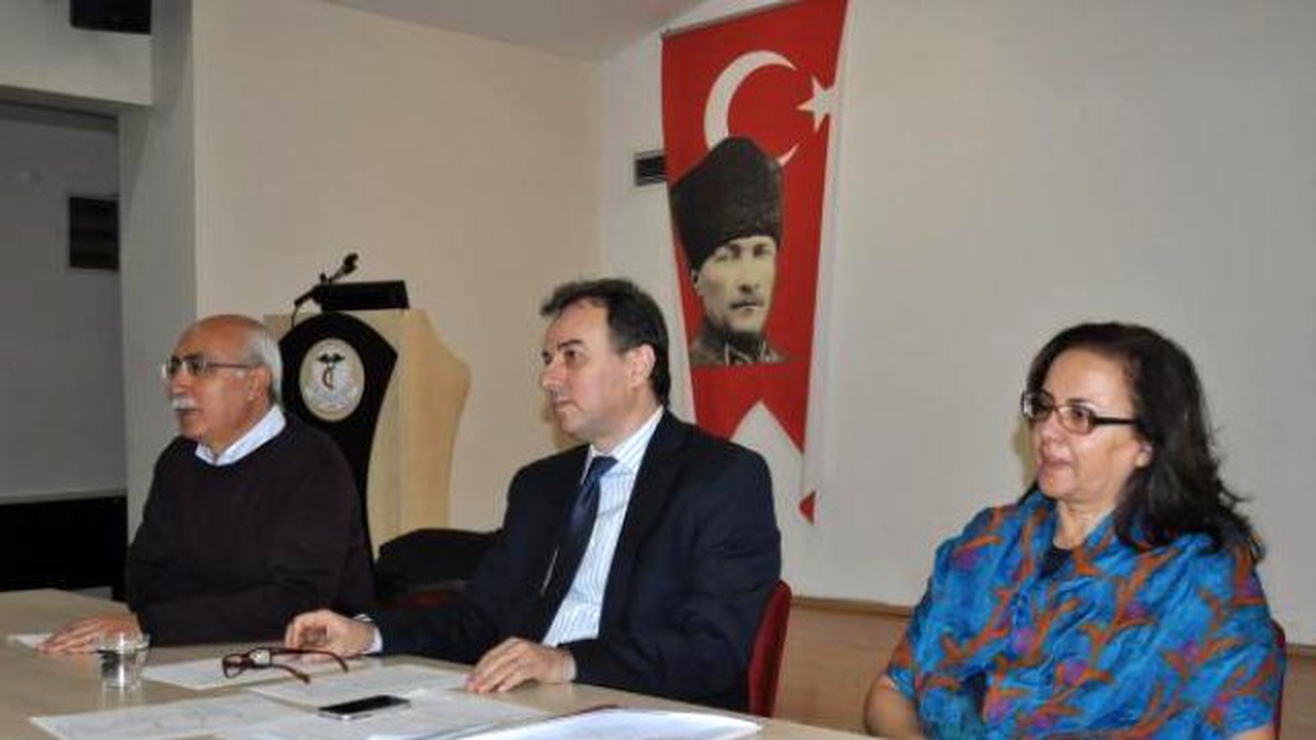 Prof. Dr. Çiçek: H1n1 Virüsünden Korunmanın En İyi Yolu Grip Aşısı