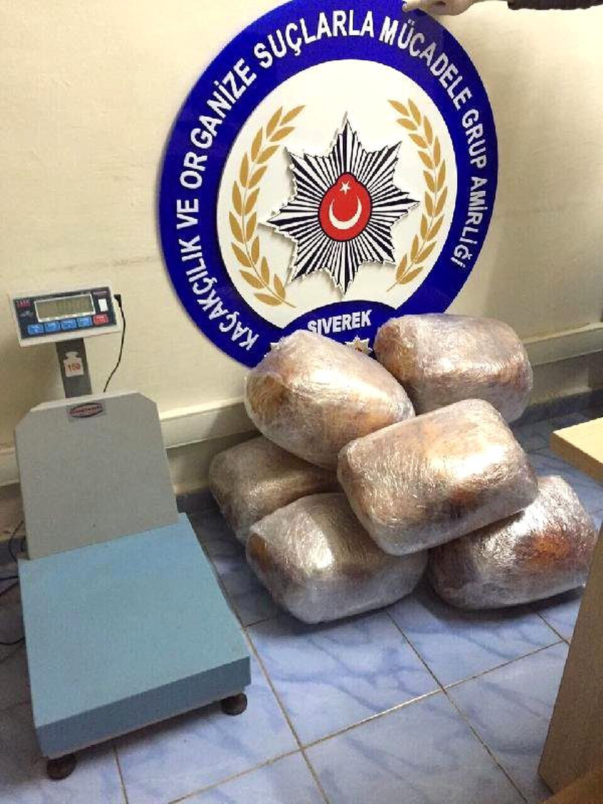 Siverek\'te 94 Kilo Esrara 2 Gözaltı