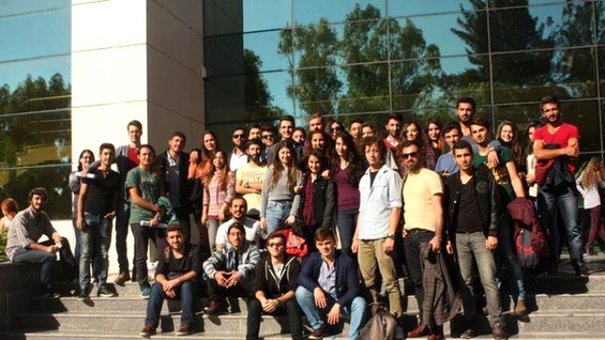 Sosyal Medya Bilgi Kirliliğine Yol Açıyor