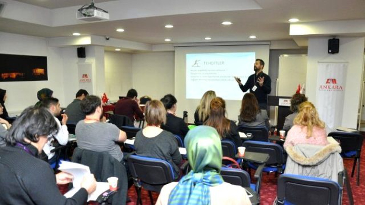 Tosyöv ve Kalkınma Ajansı İşbirliği ile Girişimcilik Eğitimleri Başladı