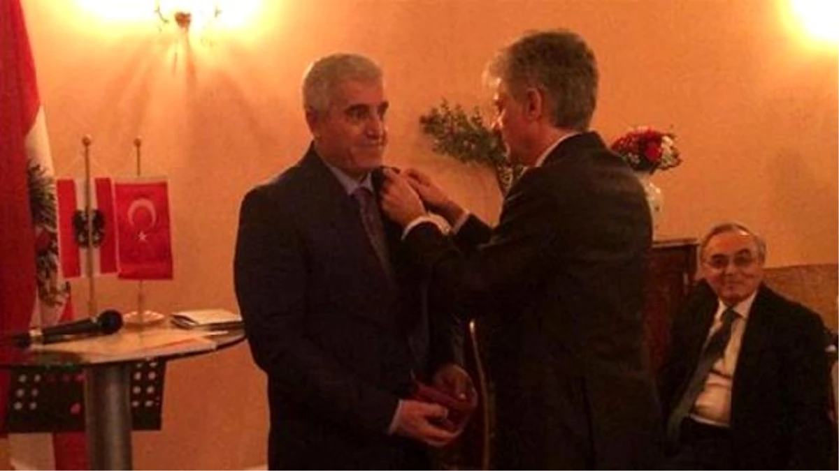 Turkish Professor Receives Official Science And Art Honor From Austria