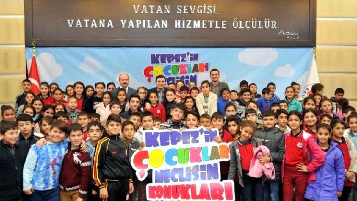 Tütüncü, Çocuklardan Şehitlere Layık Bir Torun Olmalarını İstedi
