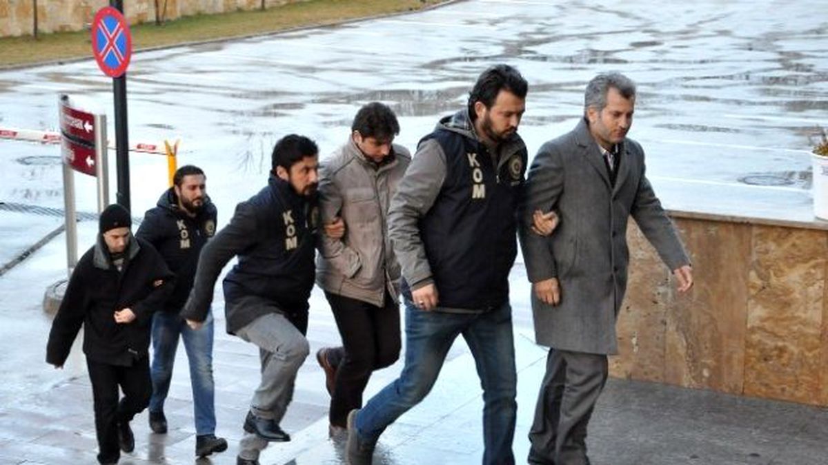 Uşak\'taki Paralel Yapı Operasyonu