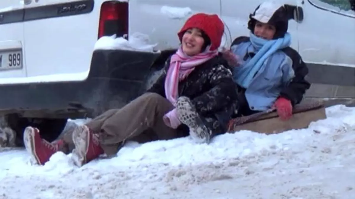 Van Kara Teslim! Okullar Tatil Edildi