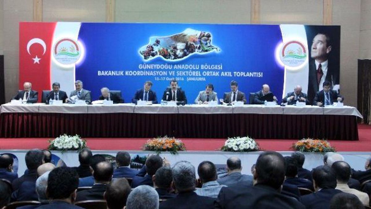 Bakan Çelik Şanlıurfa\'da Terör Olaylarını Değerlendirdi