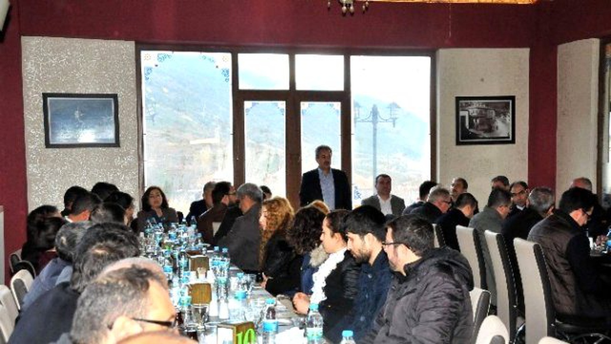 Başkan Akkaya Mühendis, Mimar ve Müteahhitlerle Buluştu