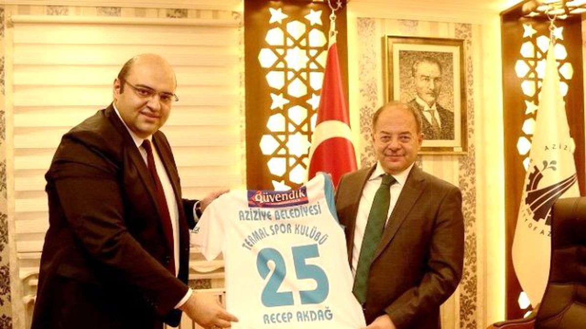 Başkan Orhan\'da Prof. Dr. Akdağ\'a Kentsel Dönüşüm Brifingi