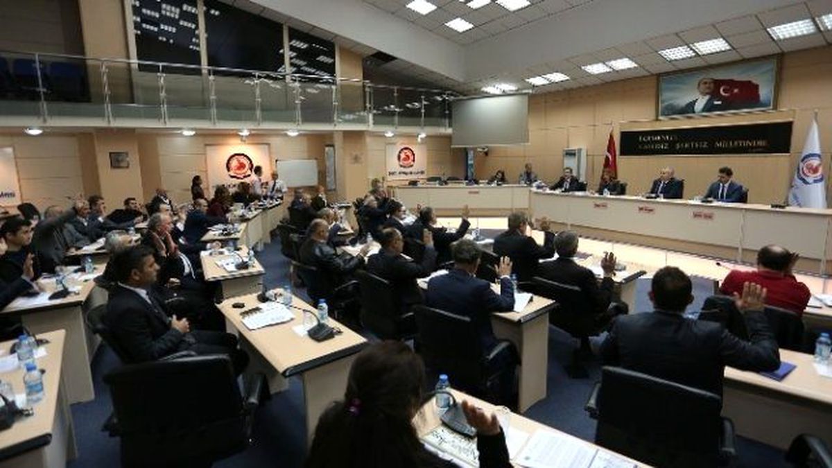 Büyükşehir Meclisi Terörü Kınadı