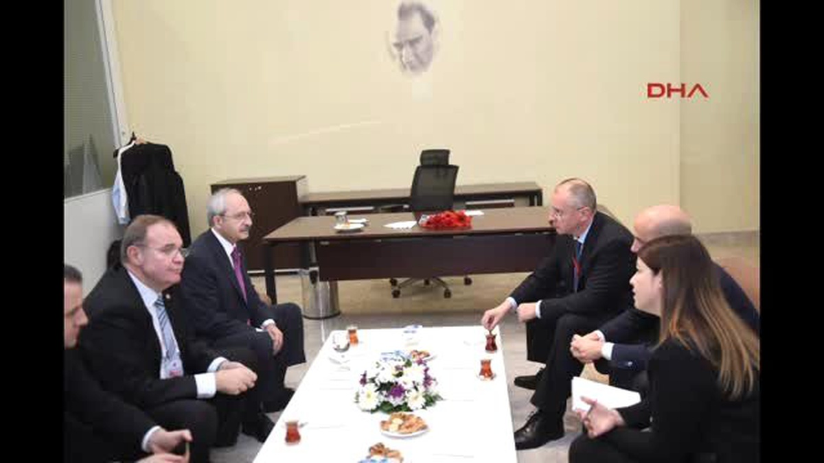 CHP\'nin \'Demokrasi, Değişim ve Kardeşlik\' Kurultayı Başladı